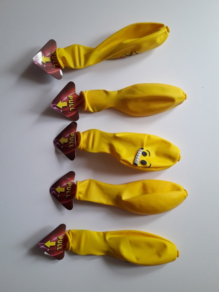 Шарики воздушные смайлы светятся