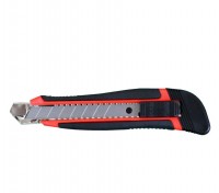 Нож трафаретный (канцелярский)+2 лезвия 18 мм NORMA 4512