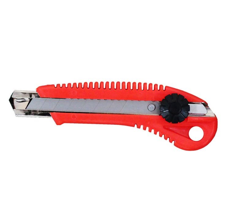 Нож трафаретный (канцелярский) 18 мм NORMA 4513