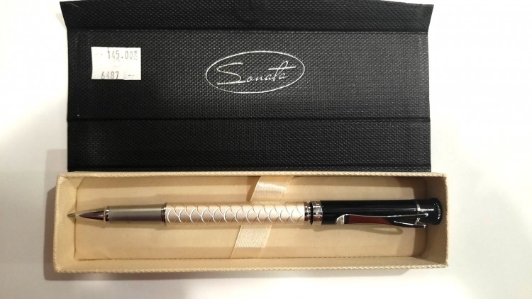 Подарочная капиллярная ручка в футляре (Sonata).